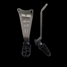 Carica l'immagine nel visualizzatore di Gallery, DBR Kit Pedane in Acciaio Inox per Piaggio Bravo e Si - DBR Factory