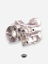 Carica l'immagine nel visualizzatore di Gallery, Carter Motore Metrakit Pro Race Derbi
