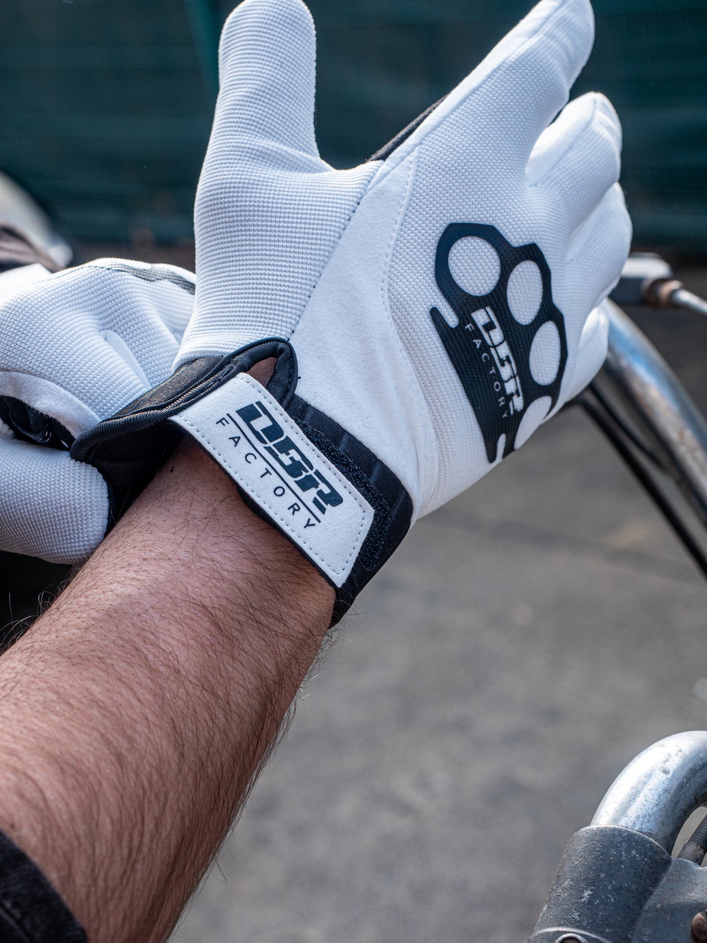 DBR Winter Touch Pro - 摩托车冬季氯丁橡胶手套