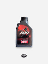 Carica l'immagine nel visualizzatore di Gallery, Olio motore Off Road 1L 2T MOTUL 104038 800