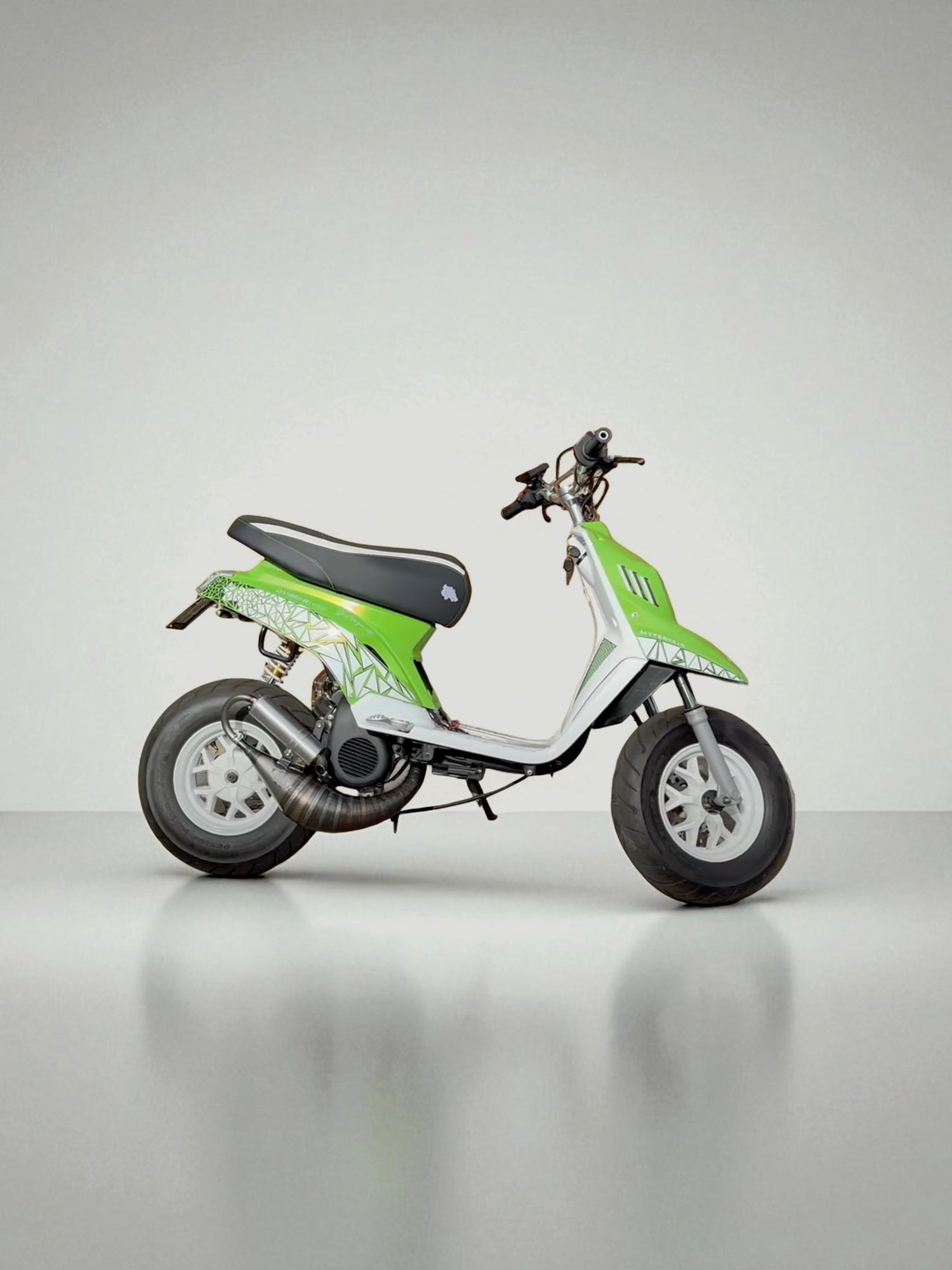 Marmitta DBR Minarelli Verticale Trofeo - MBK Booster Spirit, Next Generation e Stunt - Yamaha Zuma e Slider - DBR Factory