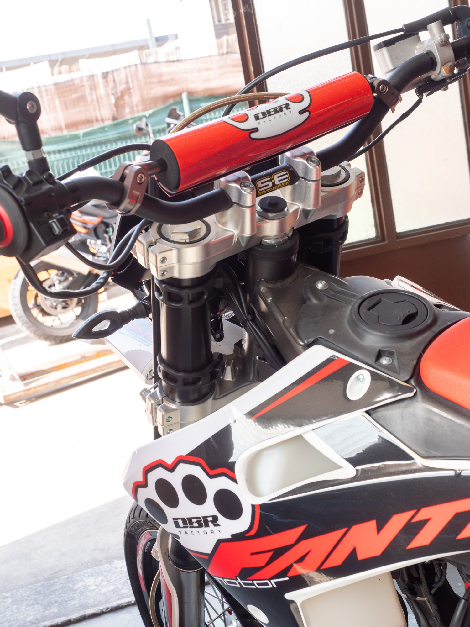 DBR Paracolpi per Manubrio con Traversino